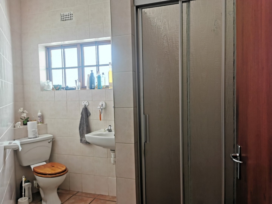 5 Bedroom Property for Sale in Piketberg Western Cape